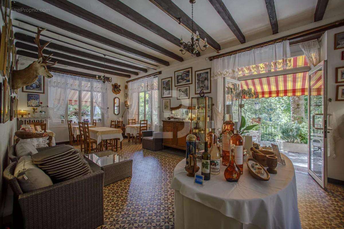 Maison à TOURRETTES-SUR-LOUP