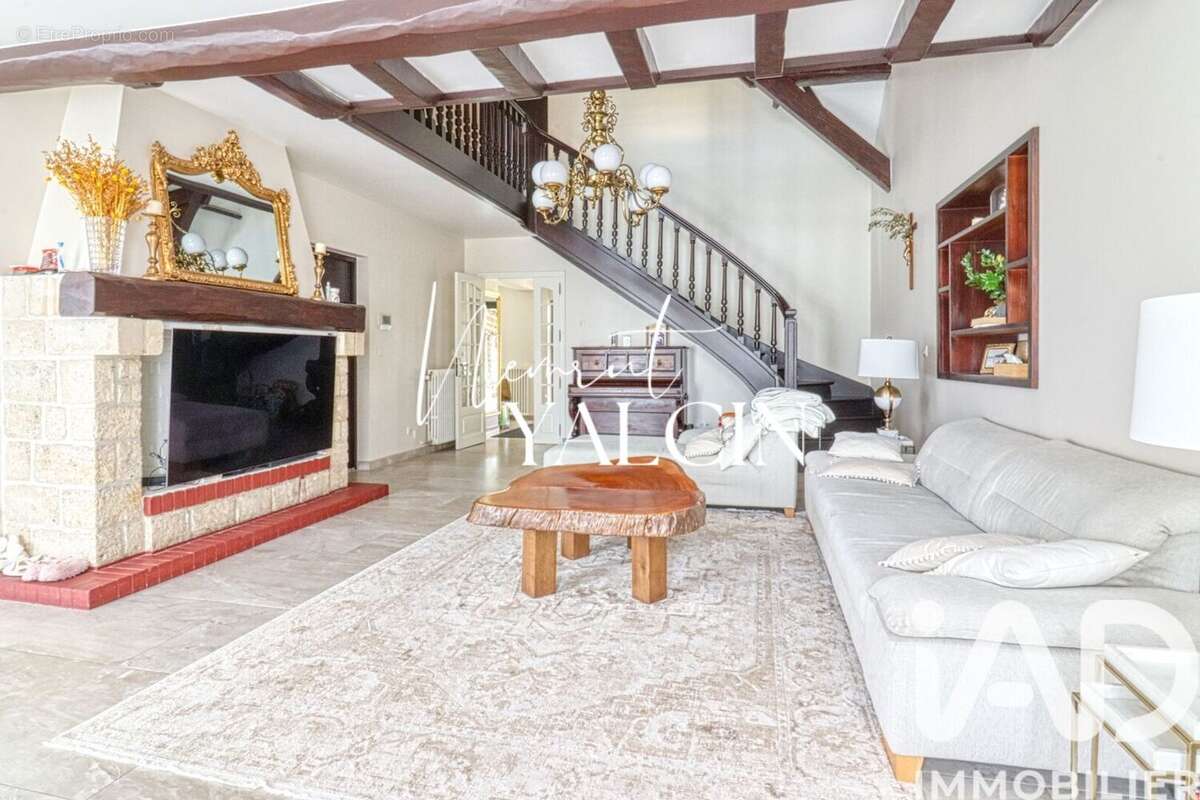 Photo 3 - Maison à LAMORLAYE