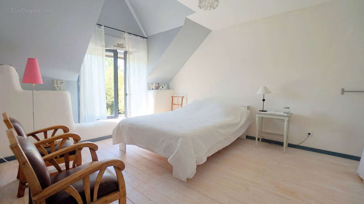 Maison à MEZIERES-SUR-SEINE