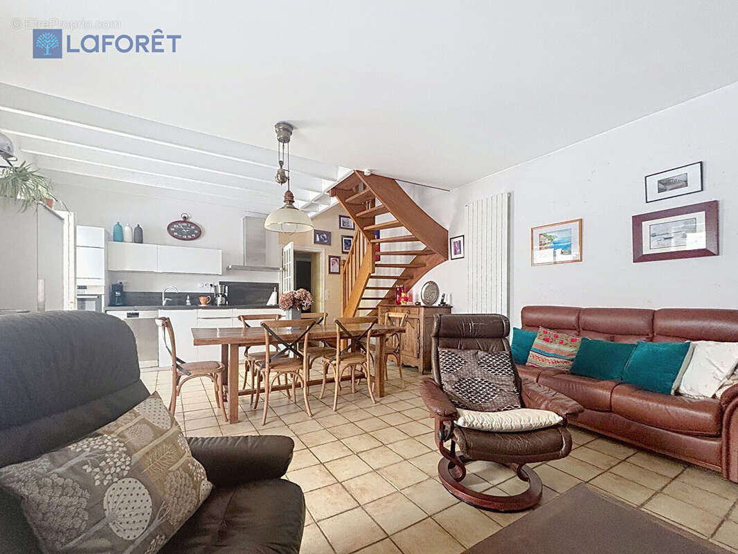 A VENDRE Maison Lanester 5 pièce(s) 97.83 m2 - photo 7