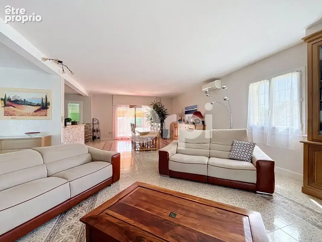  À vendre – Maison traditionnelle de qualité, parfaitement entretenue et idéale pour une vie de plain‑pied - photo 4