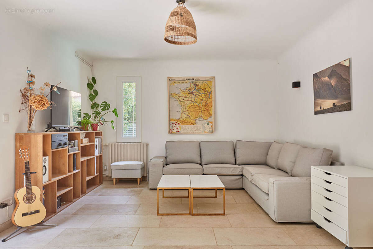 Le calme d'une impasse, sans s'éloigner de rien. Lourmarin, 4 chambres, piscine - photo 5
