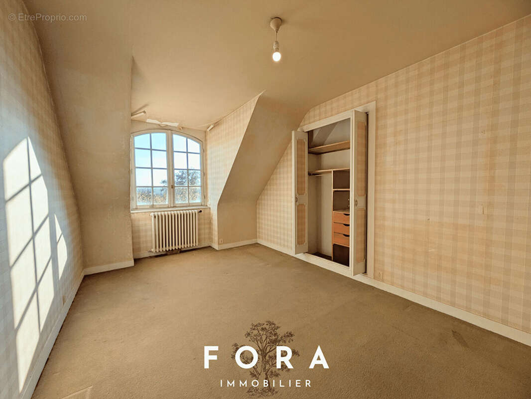 Maison à CONDE-SUR-NOIREAU