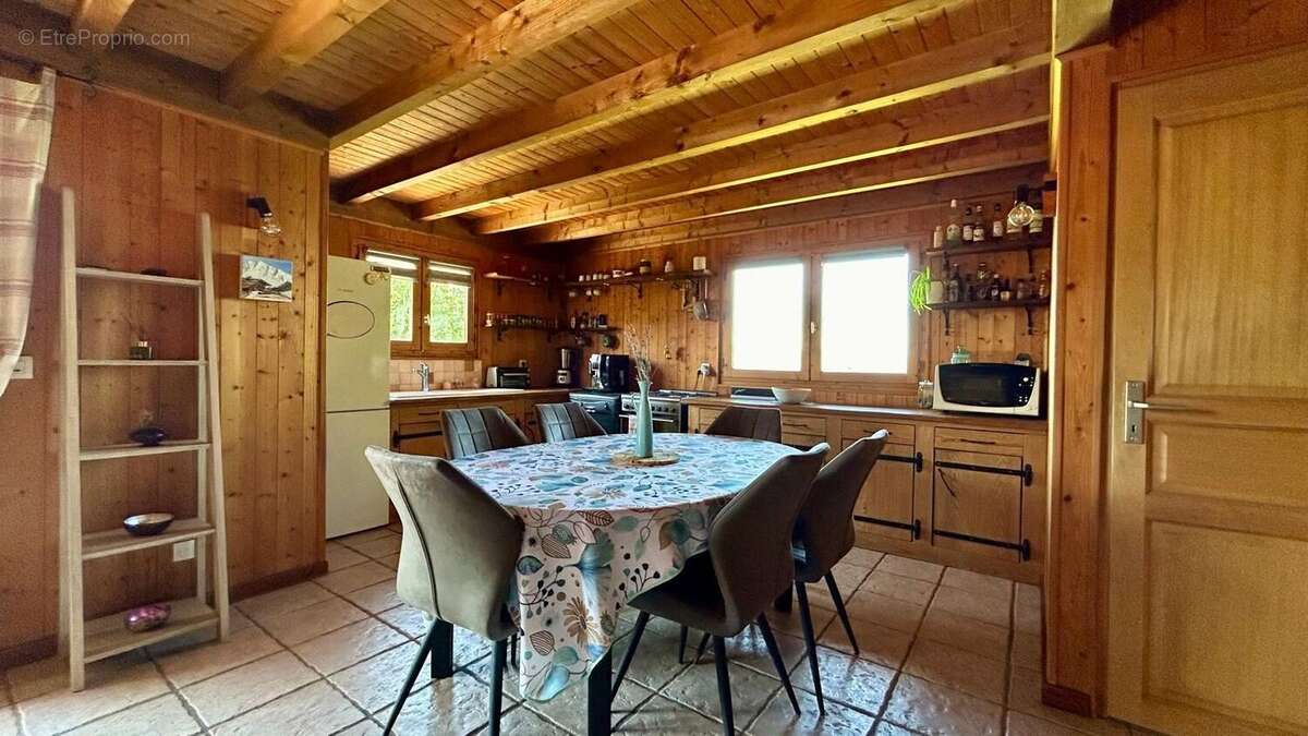 Maison 89 m² à La Roche-Sur-Foron  - photo 5