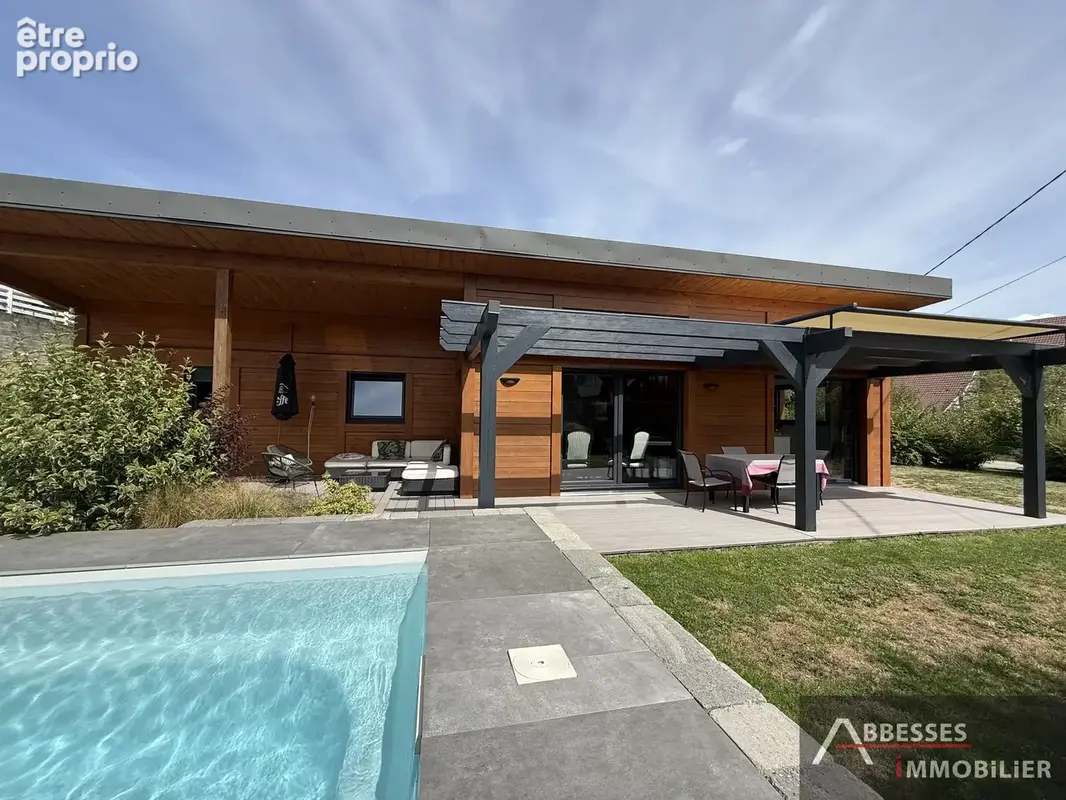 EN EXCLUSIVITÉ - A 2 min de REMIREMONT : pavillon Xilome de plain pied avec piscine et jaccuzzi. - photo 28