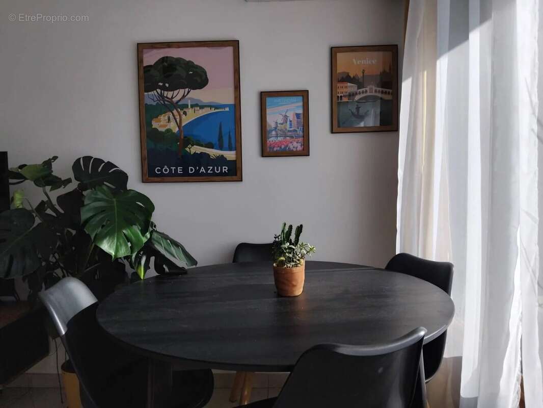 Appartement à MARSEILLE-12E