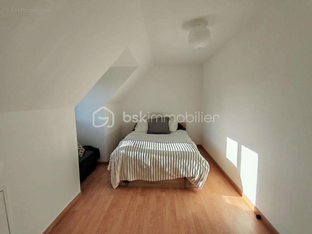 Maison de 118m² + dépendance de 39m² - photo 8