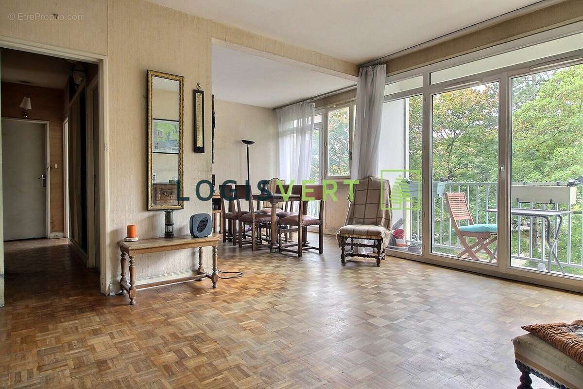 Appartement à BOURG-LA-REINE