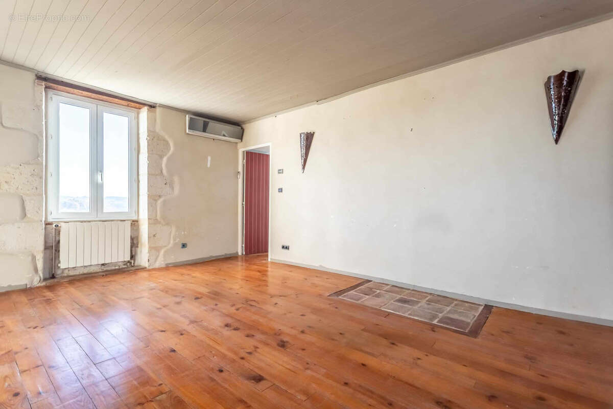 Village property - photo 13