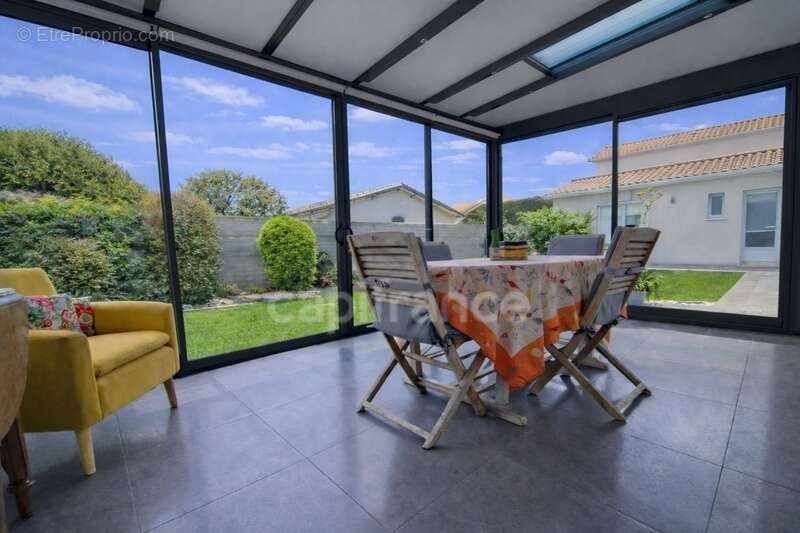 Maison à SAINT-GEORGES-DE-DIDONNE