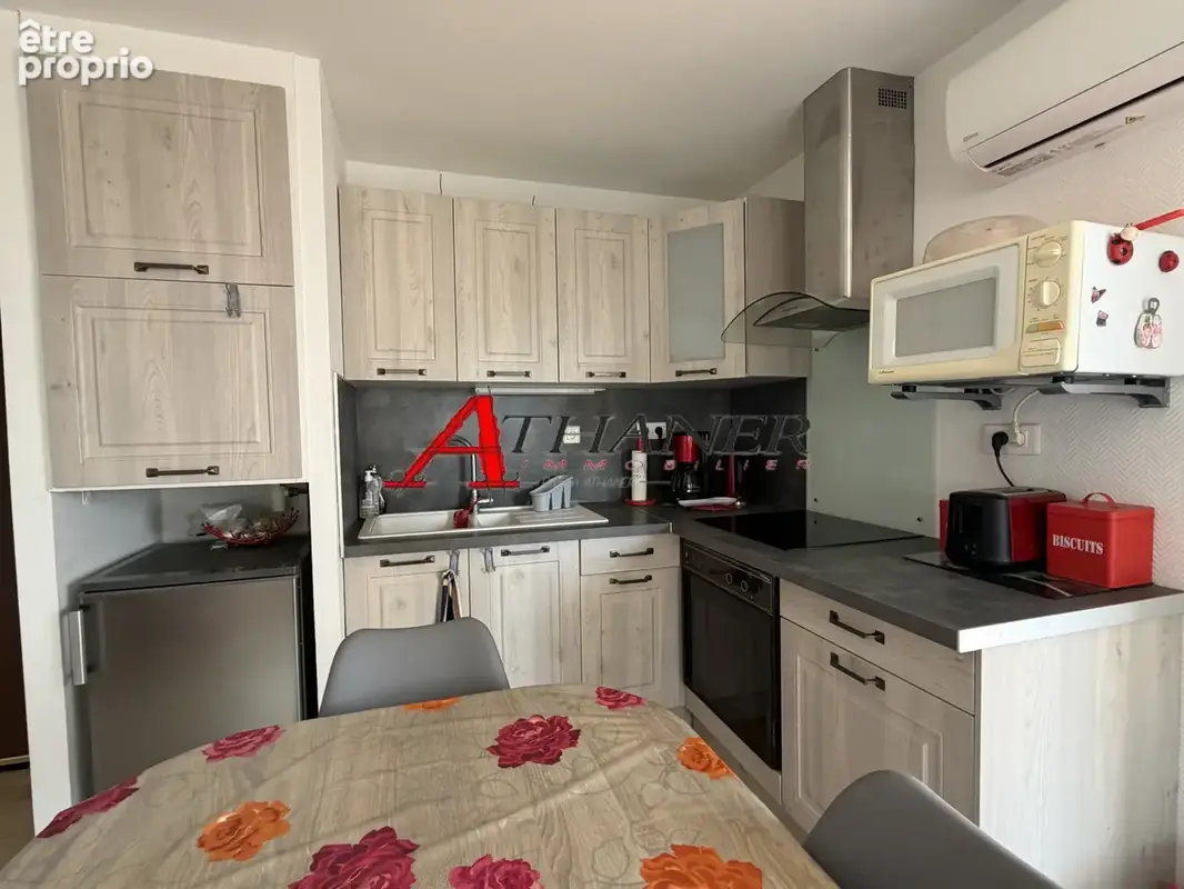 Appartement T2 de 30 m2 - Terrasse + Garage & Parking - photo 3