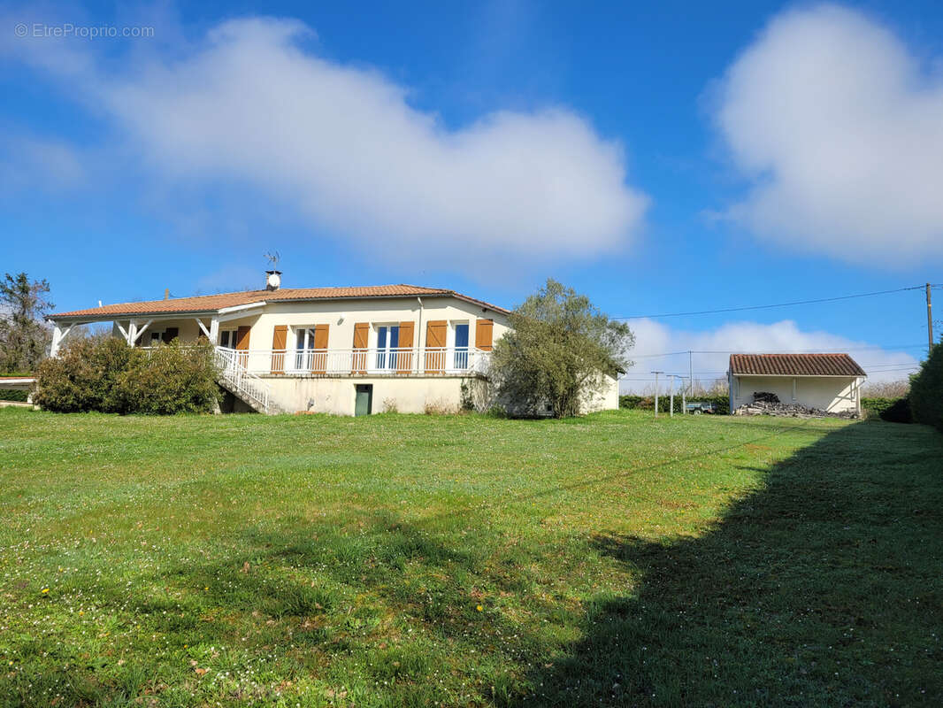 Maison à LEDAT