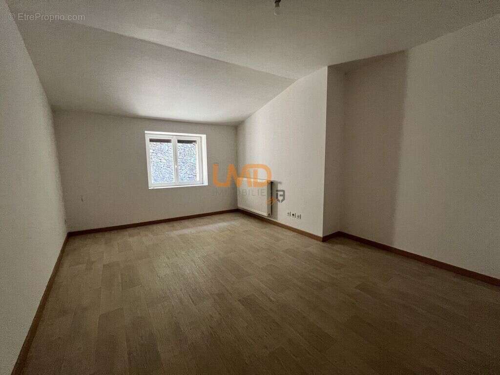 Maison à ANTRAIGUES-SUR-VOLANE