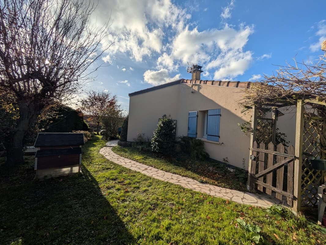 Maison à SAINT-VICTOR