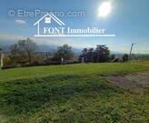 Terrain à CELLIEU