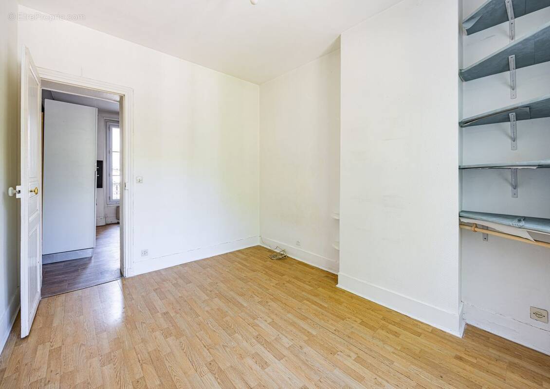 Appartement à PARIS-19E