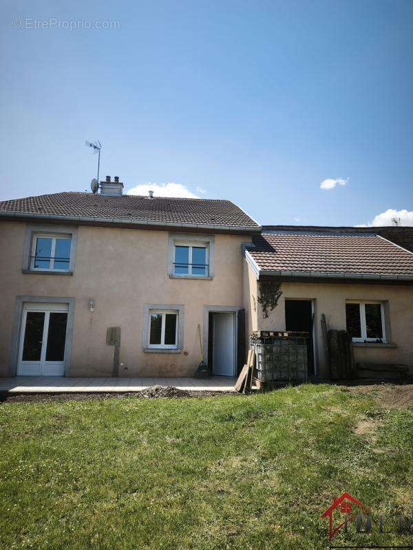 maison de type f6, 157 m2 sur un terrain de 533 m2 - photo 15