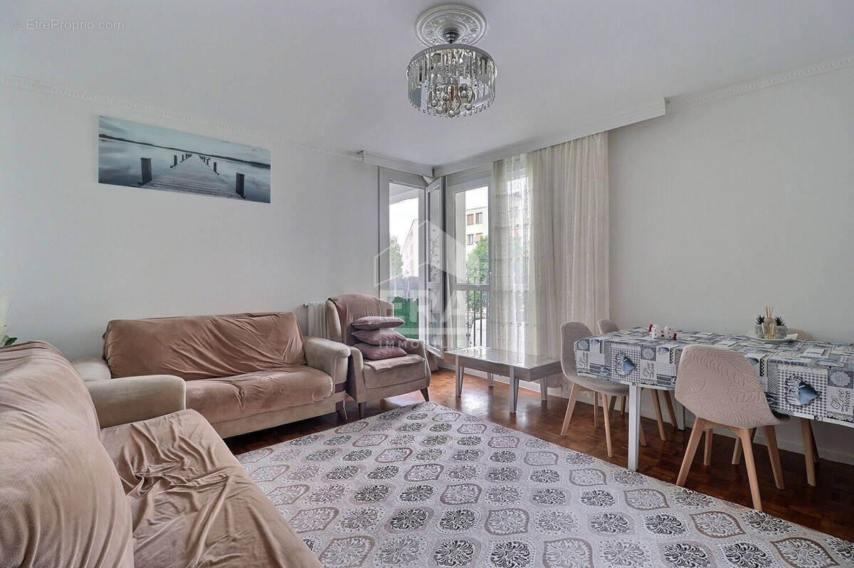 Appartement à GARGES-LES-GONESSE