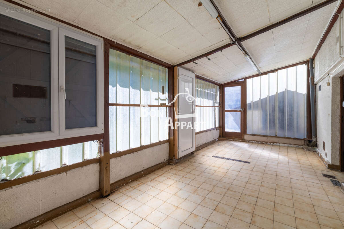 Jolie petite maison dans quartier verdoyant - photo 11