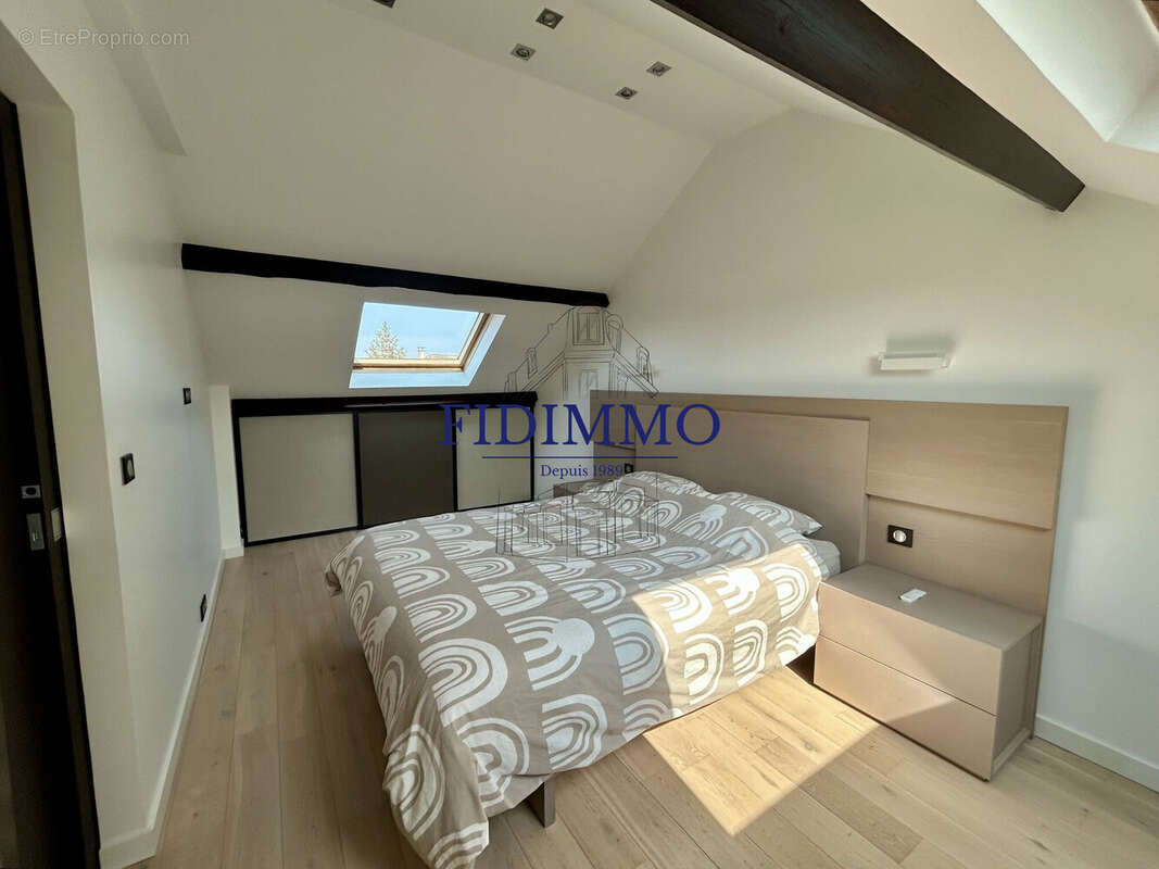 Maison à CHENNEVIERES-SUR-MARNE