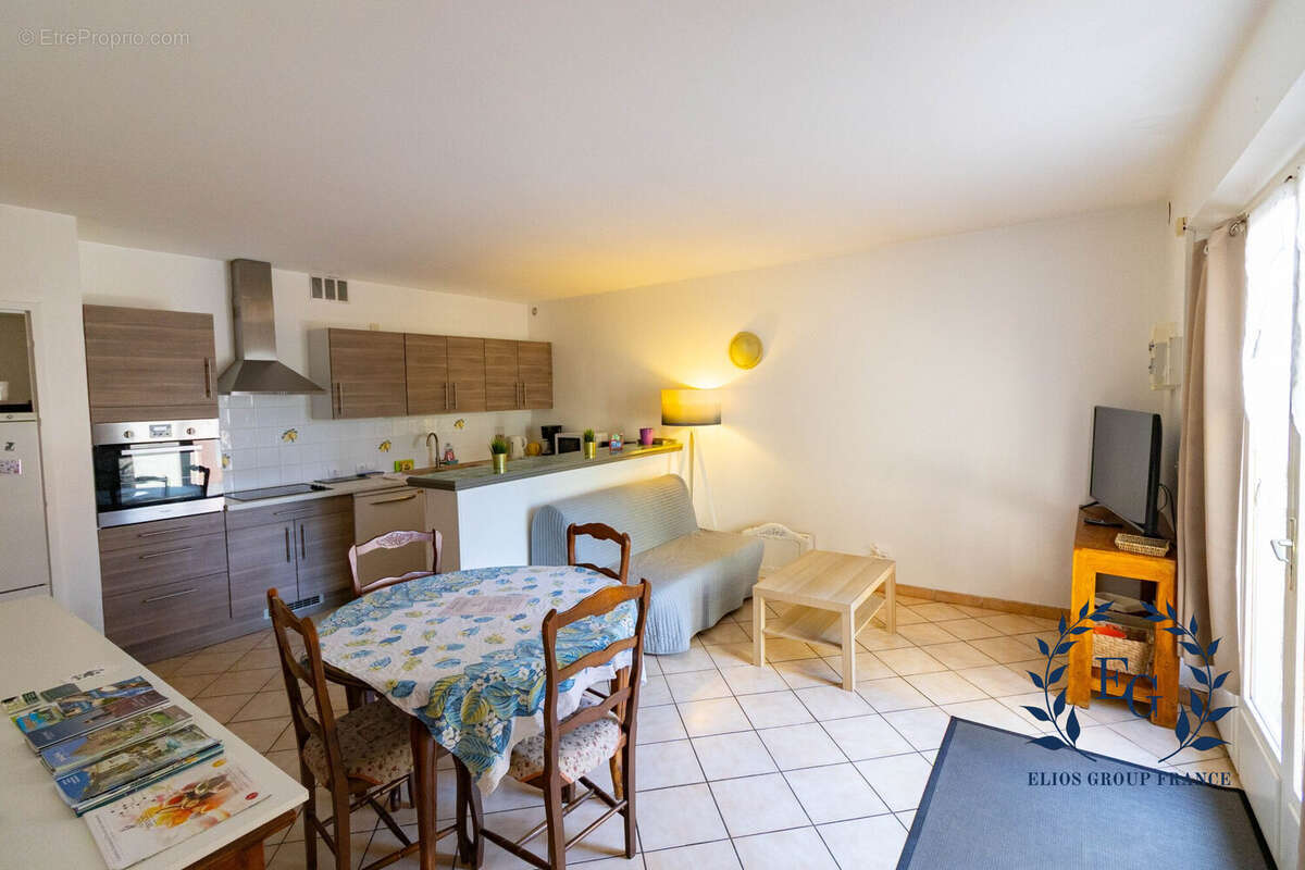 Maison à MONTAGNAC-MONTPEZAT