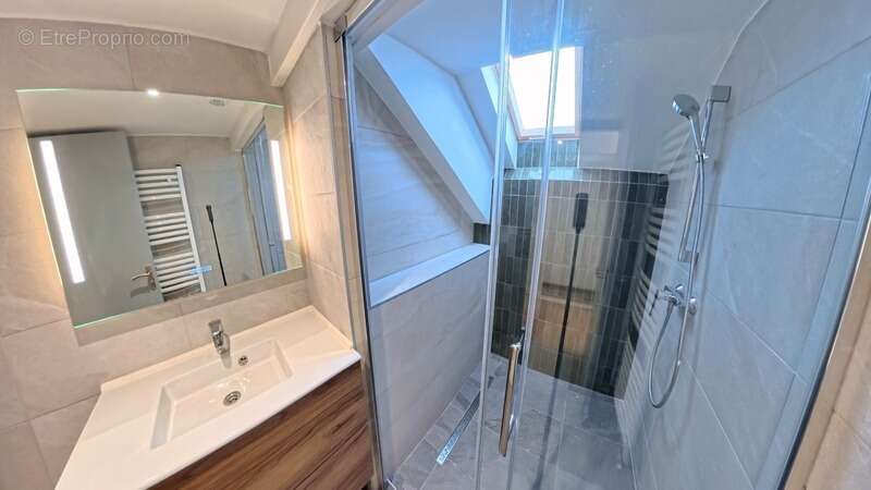 Appartement à SALINS-LES-THERMES