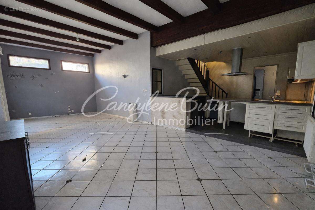 Appartement à THEZAN-LES-BEZIERS