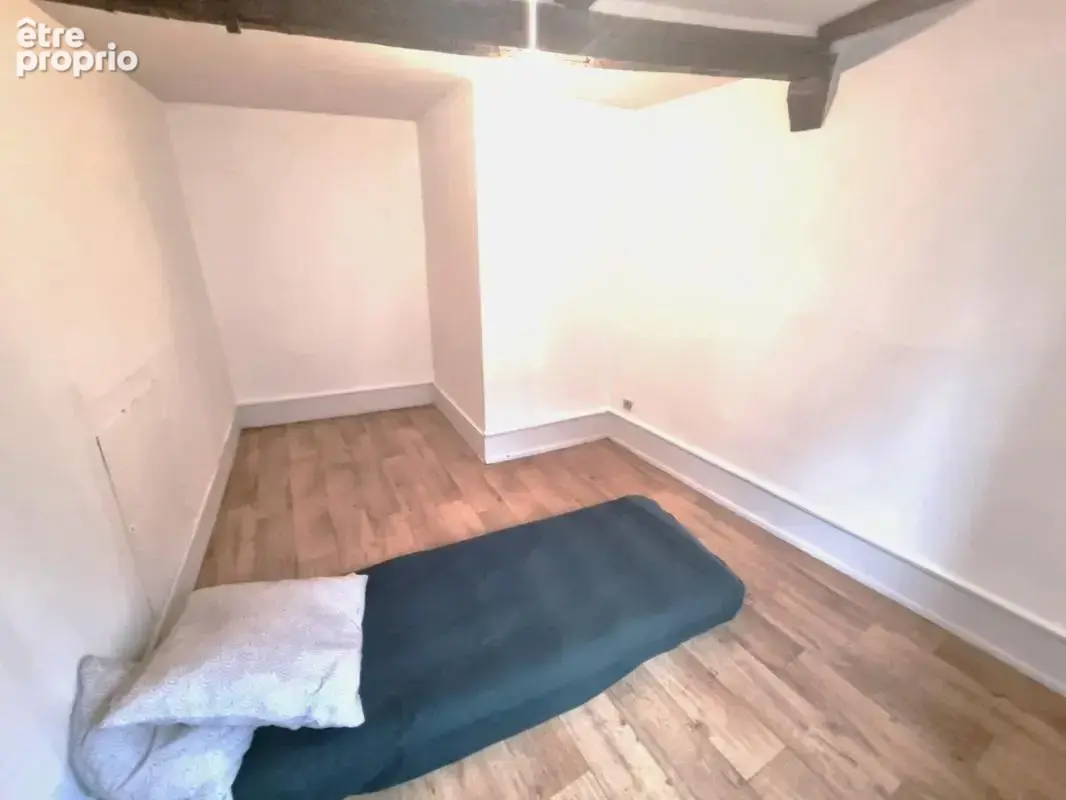 Tulle centre Petit appartement avec local commercial - photo 6