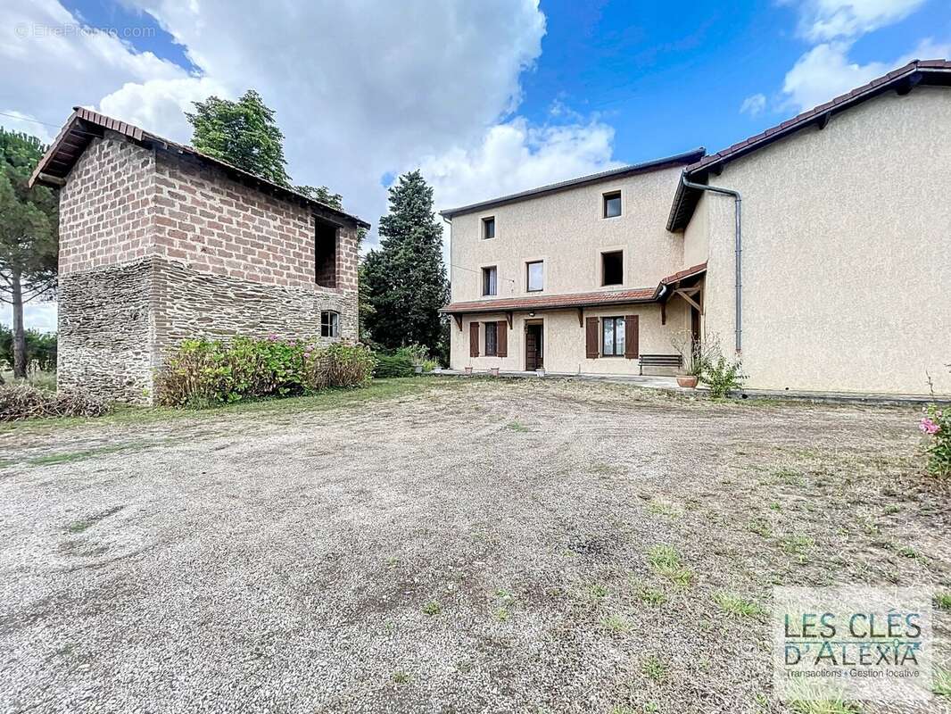 Maison 160 m² à Chasse-Sur-Rhone  - photo 2