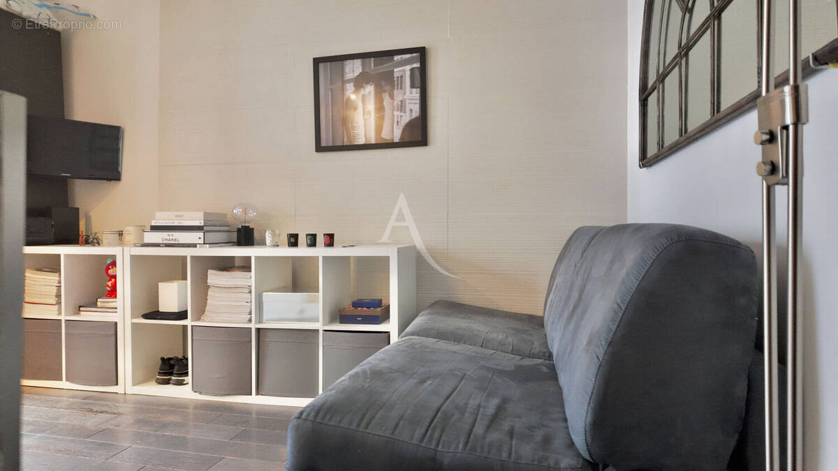 Appartement à PARIS-7E
