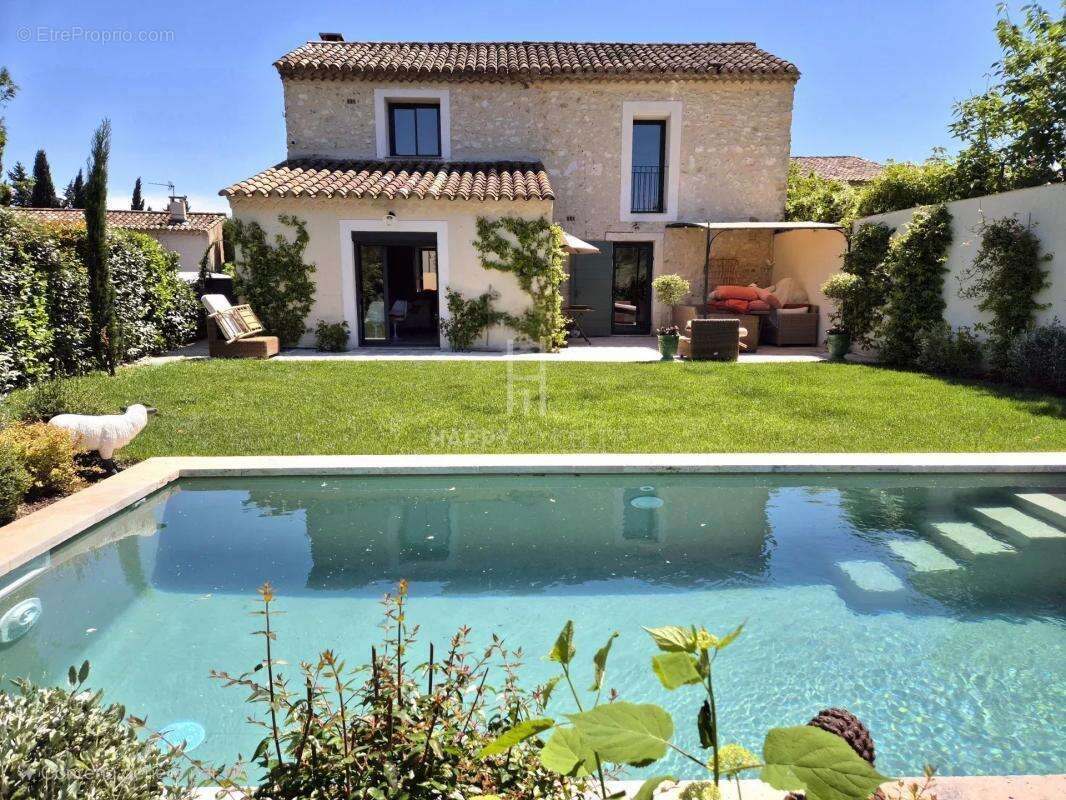 Maison à EYGALIERES