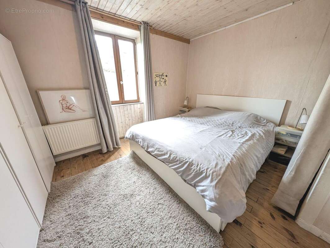 Maison à VERTAIZON