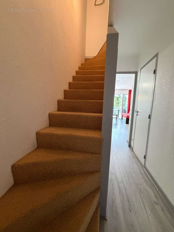 Appartement à MONCEAUX-SUR-DORDOGNE