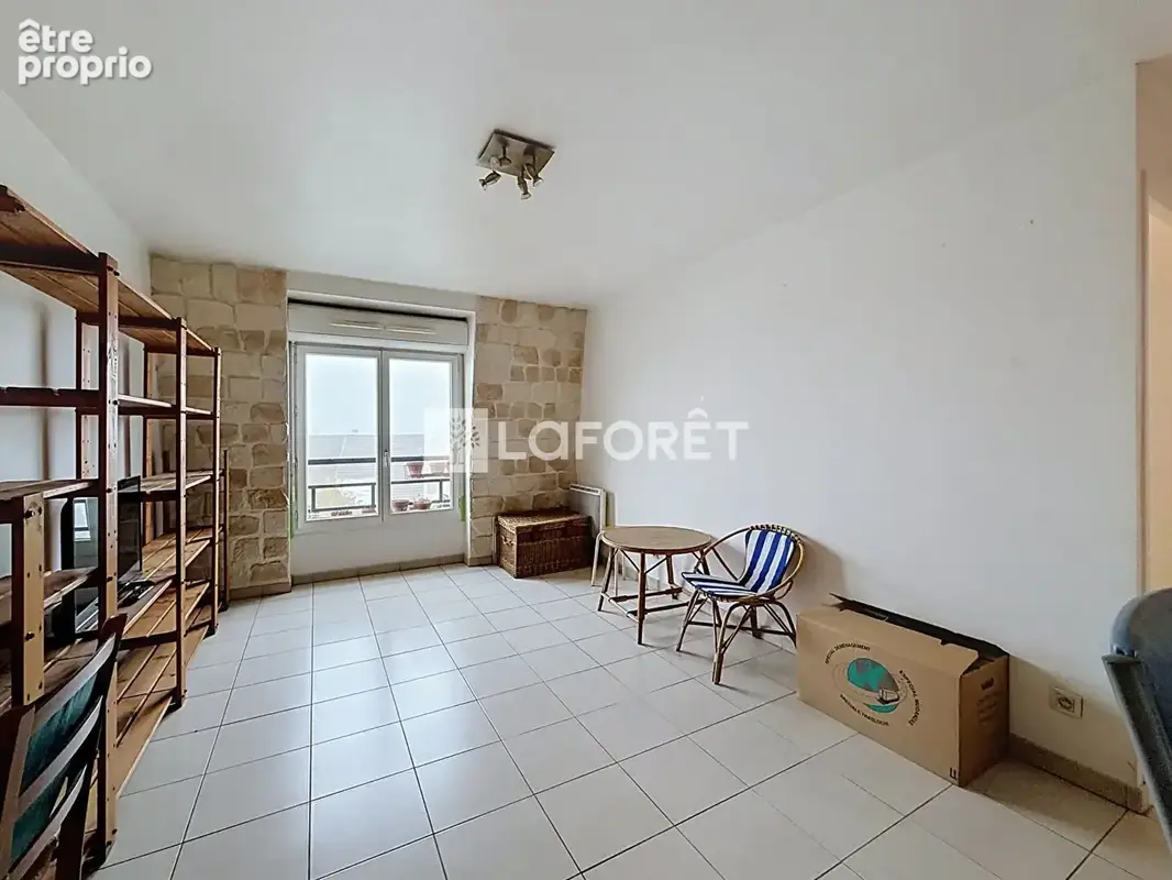 Carrières-sous-Poissy - Appartement 2 pièces de 38 m² avec parking, dernier étage - photo 4
