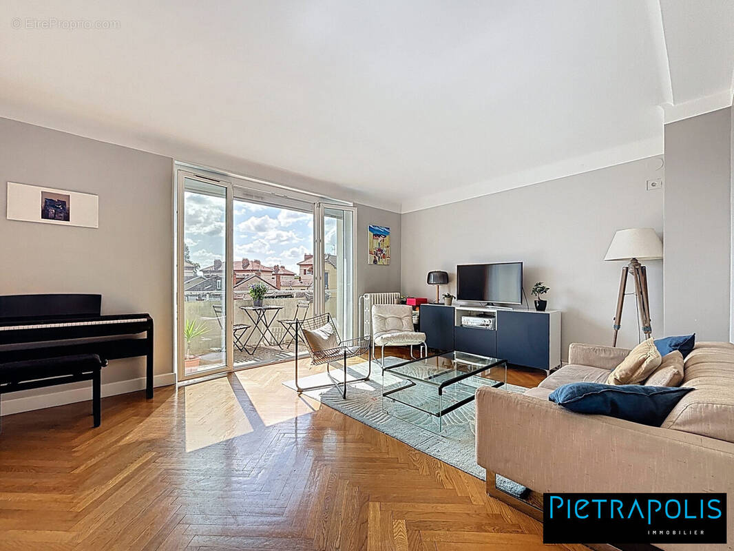 Appartement à OULLINS