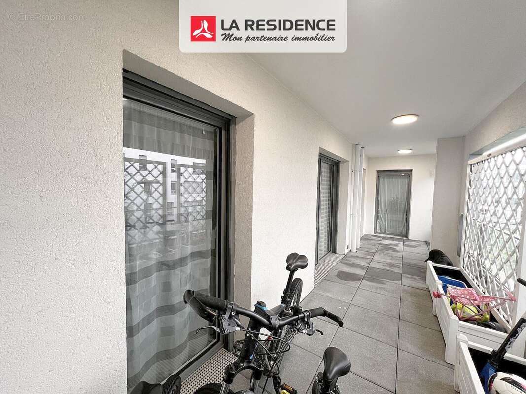 Appartement 97 m² à Velizy-Villacoublay  - photo 5