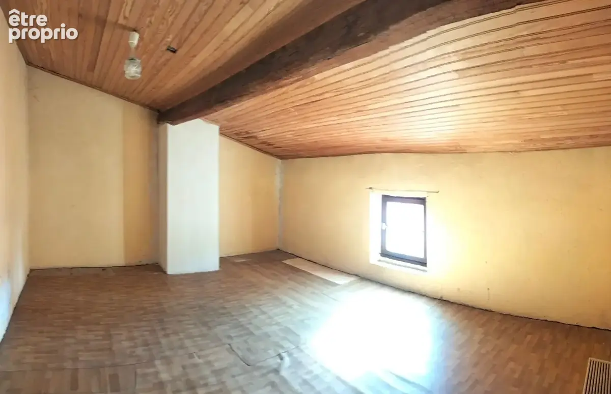Maison à MEYSSE