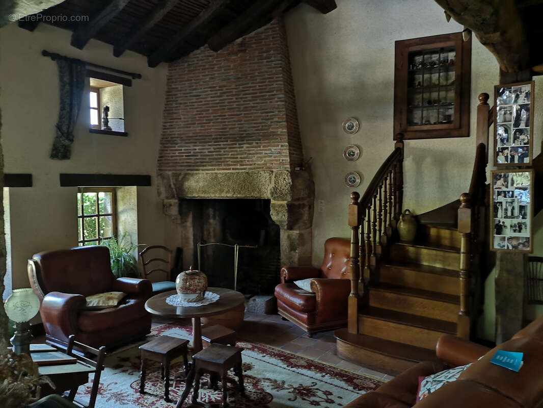 Maison à MENOMBLET