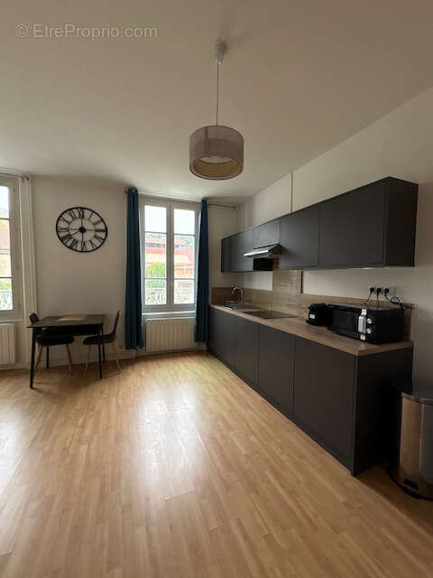 Appartement à SAINT-ETIENNE