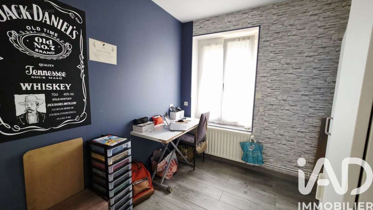 Photo 6 - Maison à VEAUCHE