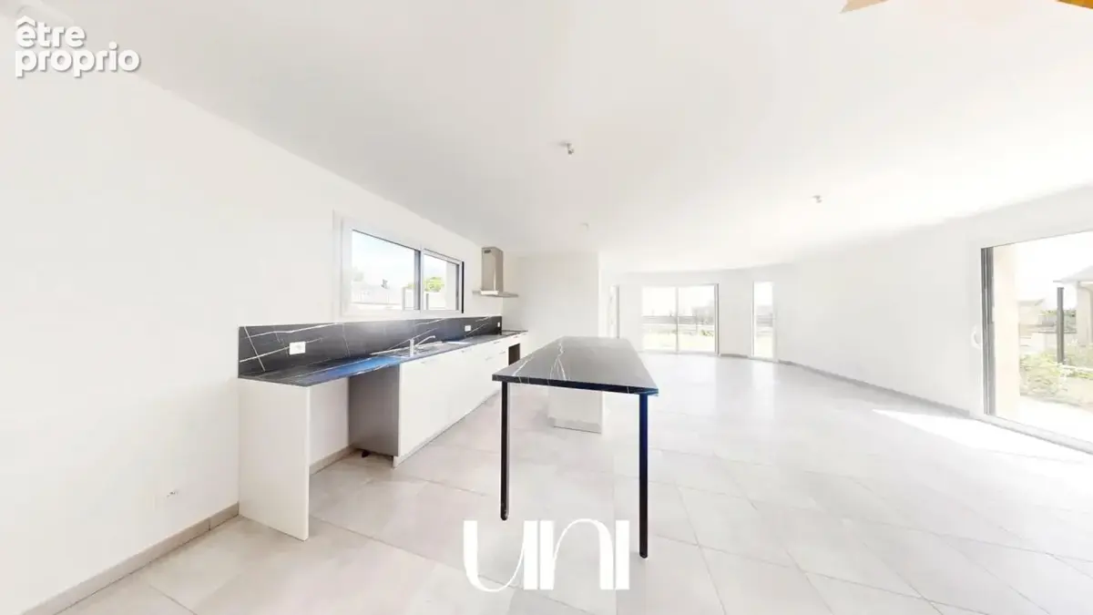 Maison T6 132 m2, sur terrain de 400 m2 Longues-Sur-Mer - photo 17