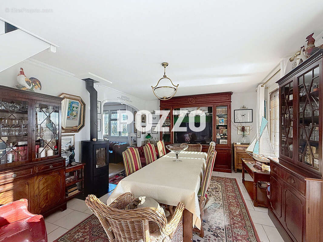 Maison à SAINT-PAIR-SUR-MER