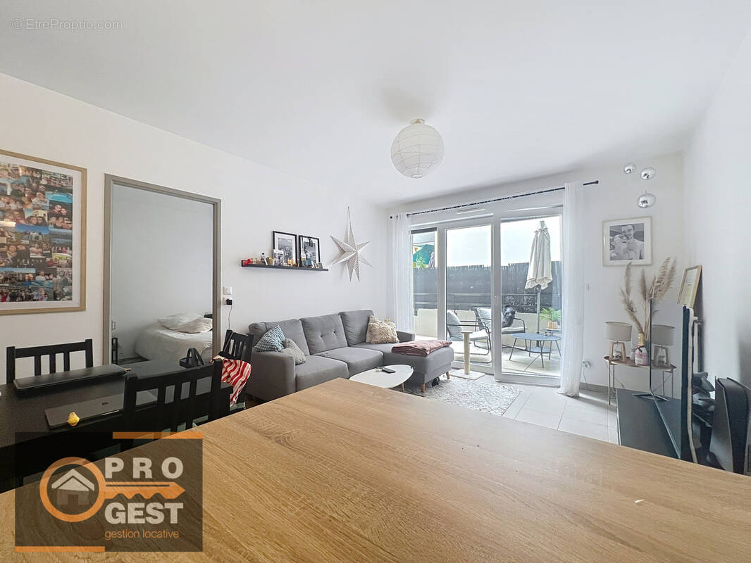 Appartement à SAINT-JEAN-DE-VEDAS