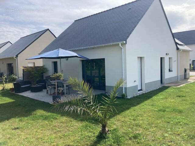 Maison à PLOUGOUMELEN