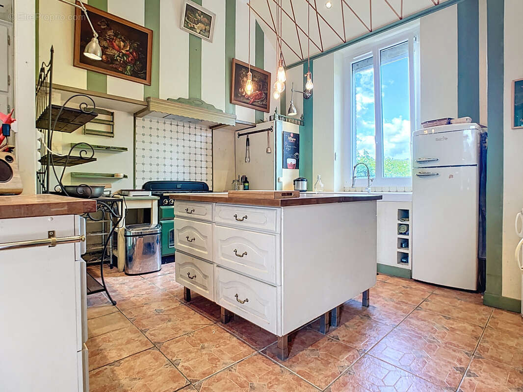 Maison à MONTMIRAIL