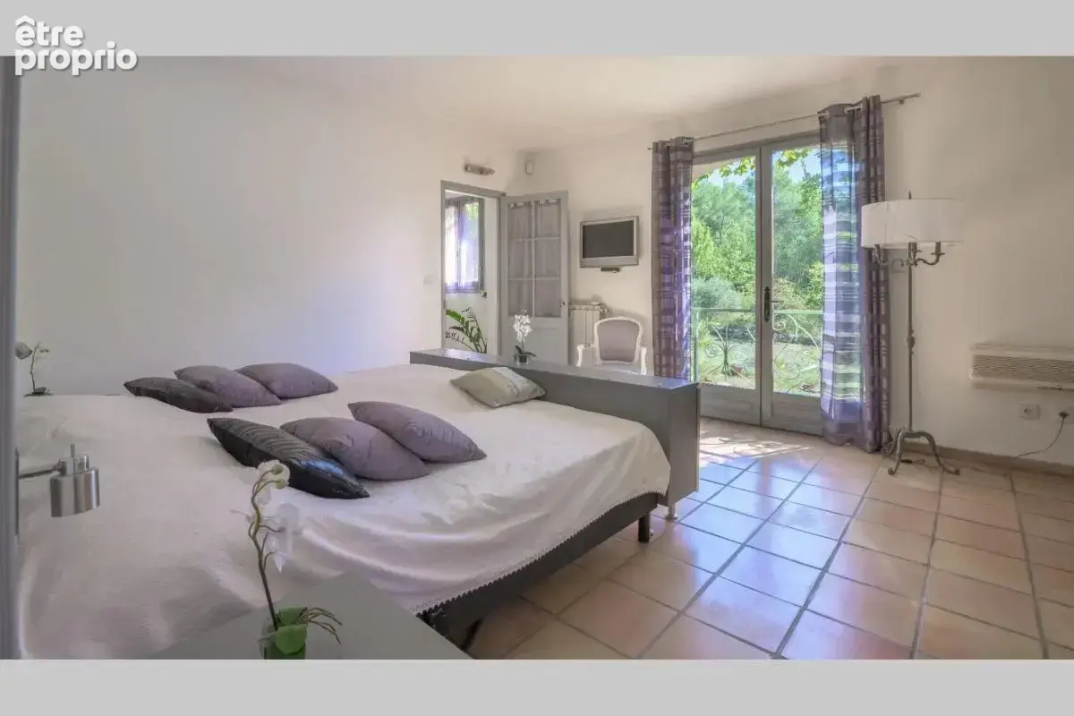 Maison 9 pièces 265 m² à vendre à Rognes (13840) - photo 33