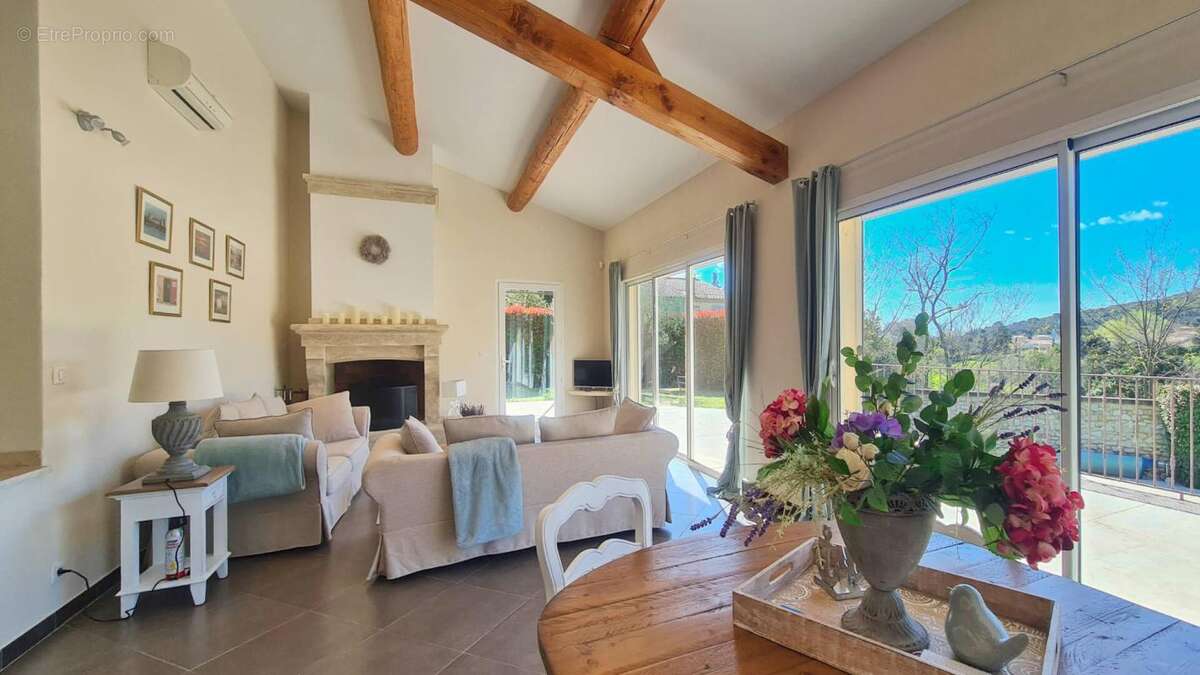 Maison à UZES
