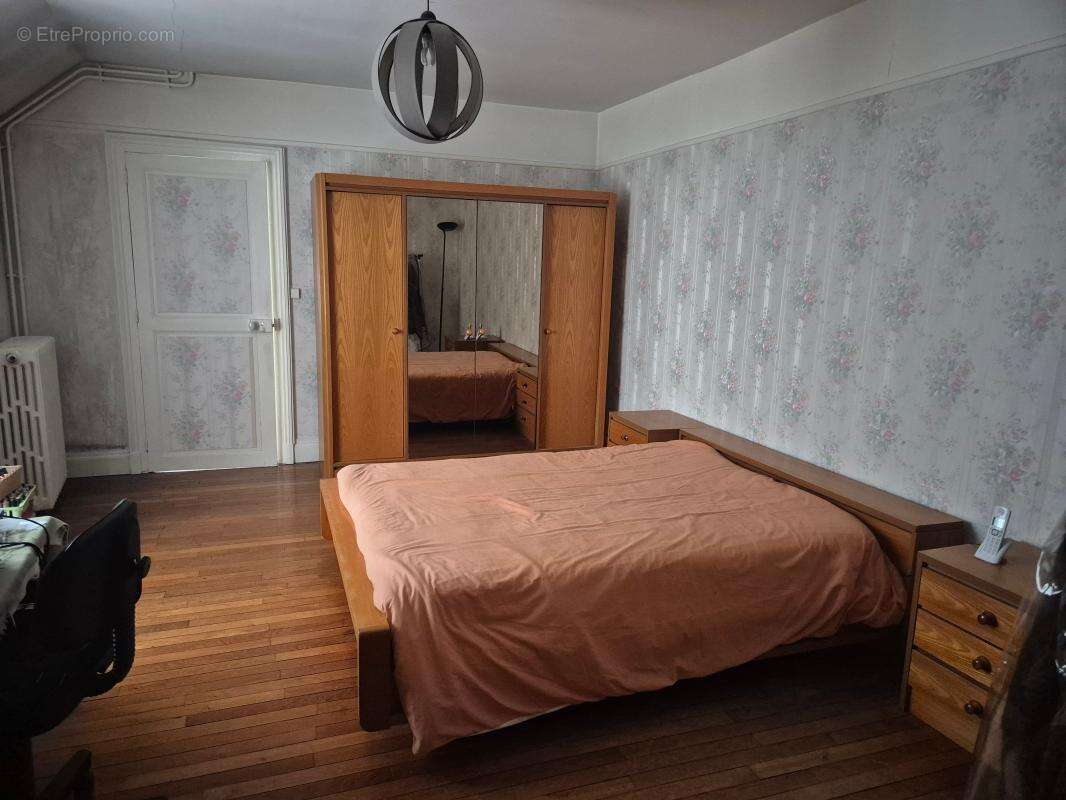 Maison à SANCERGUES