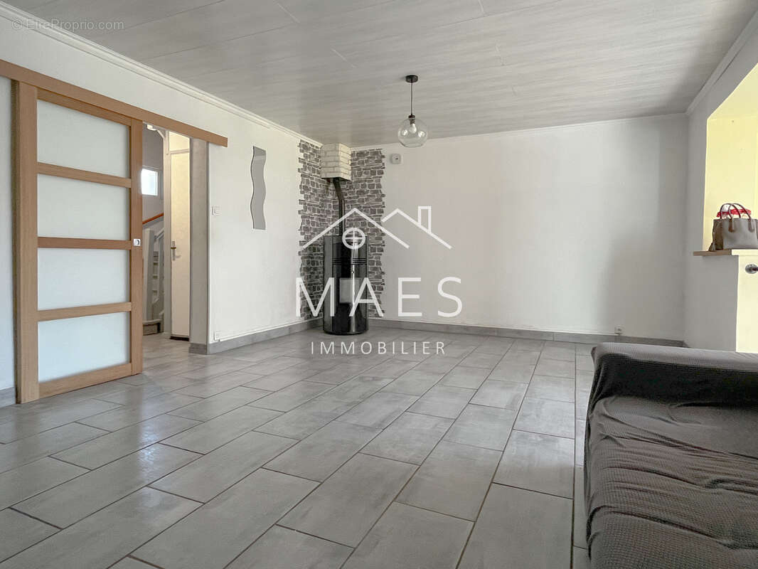 Maison à WAMBRECHIES
