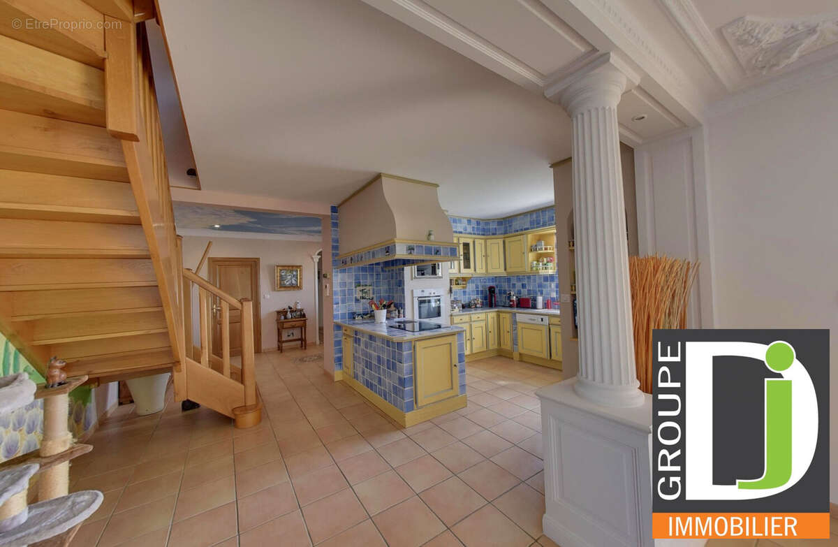 Maison à PORTES-LES-VALENCE